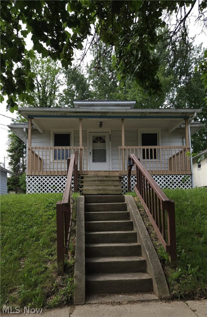 578 Plum Avenue, Akron, OH