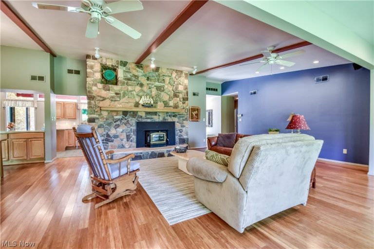 28833 Clark Drive, Wickliffe, OH - Photo 8