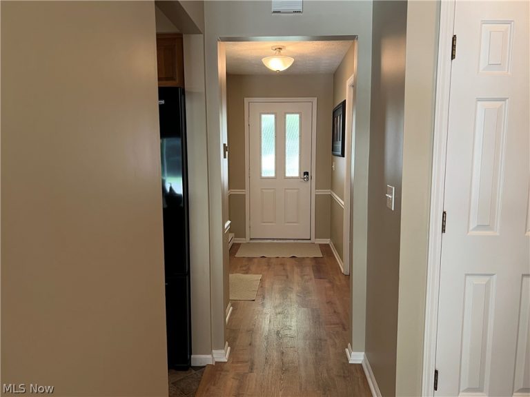 404 Leisure Drive, Huron, OH - Photo 3