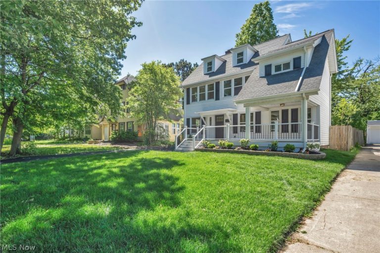 3124 Overlook Road, Cleveland Heights, OH - Photo 3