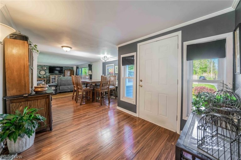 543 Lake Street, Madison, OH - Photo 6