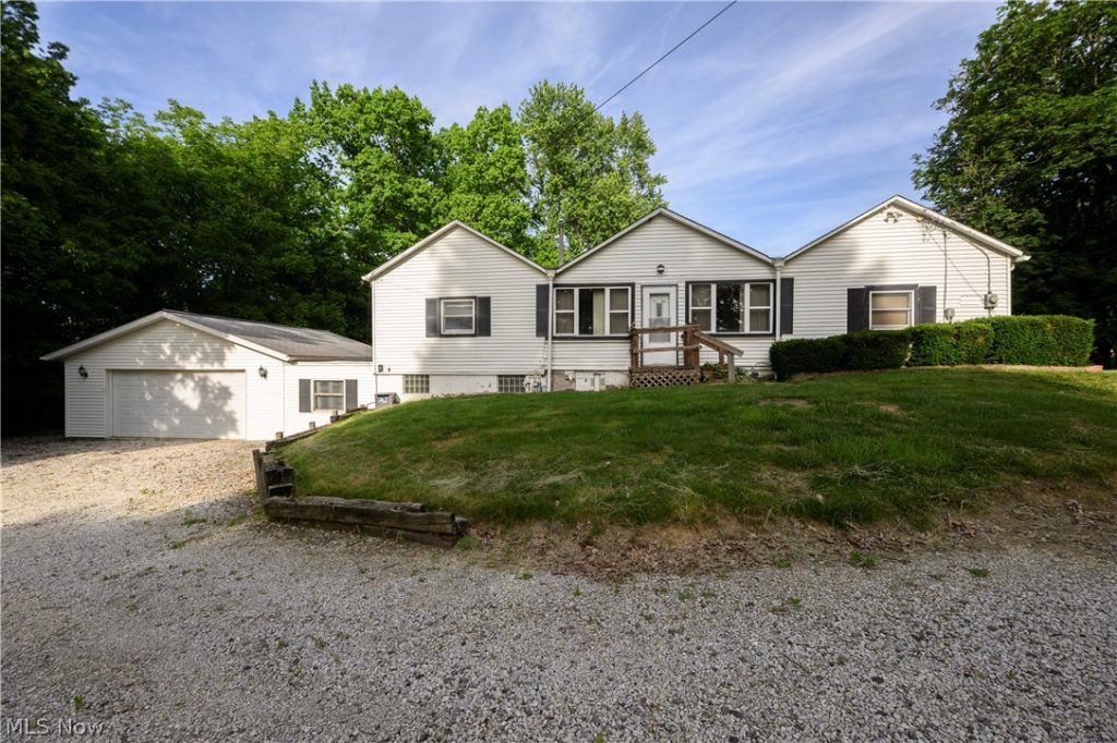 7660 Akron Avenue, Canal Fulton, OH