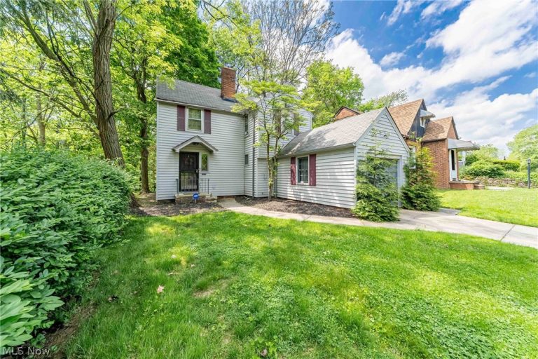 2038 Staunton Road, Cleveland Heights, OH - Photo 2