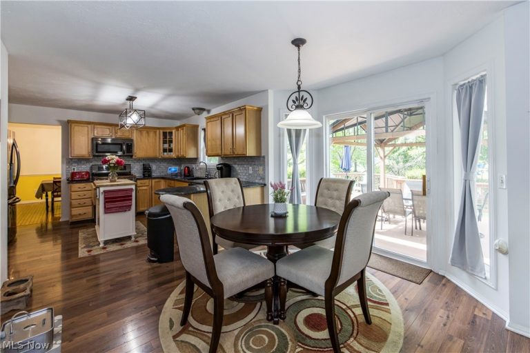 463 Wordsworth Court, Richmond Heights, OH - Photo 3