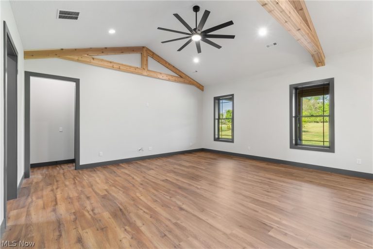 2085 Belfort Avenue, Louisville, OH - Photo 6