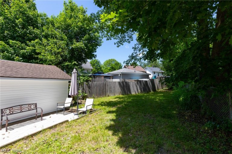 807 Stoner Street, Akron, OH - Photo 2