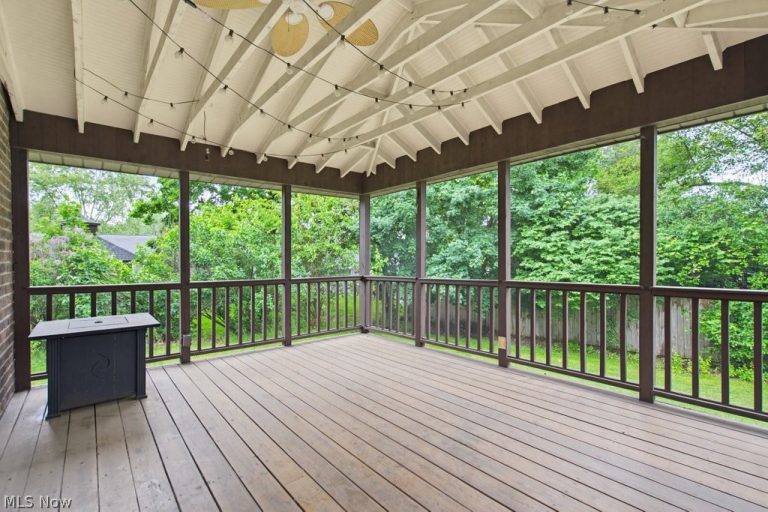 951 Azalea Boulevard, Barberton, OH - Photo 8