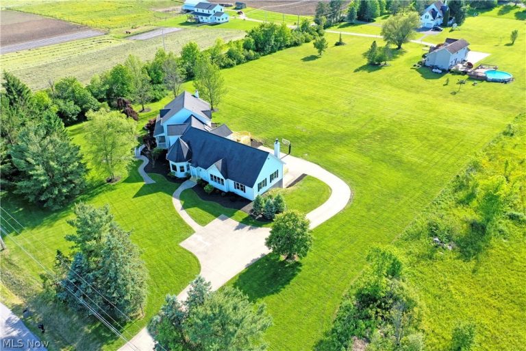 12030 Princeton Road, Huntsburg, OH - Photo 5