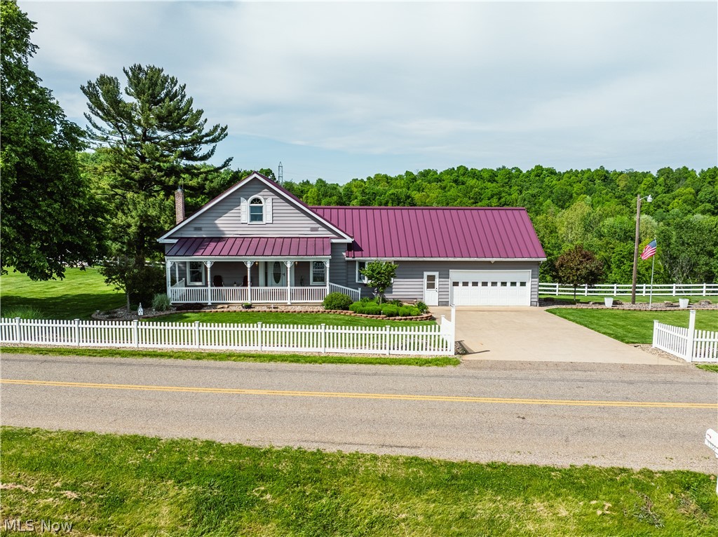 7759 Edie Hill Road, Uhrichsville, OH
