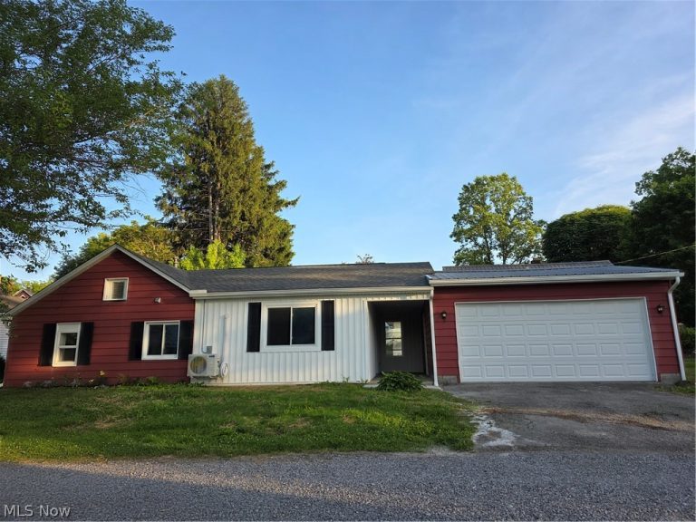 446 Middle Street, Columbiana, OH - Photo 2