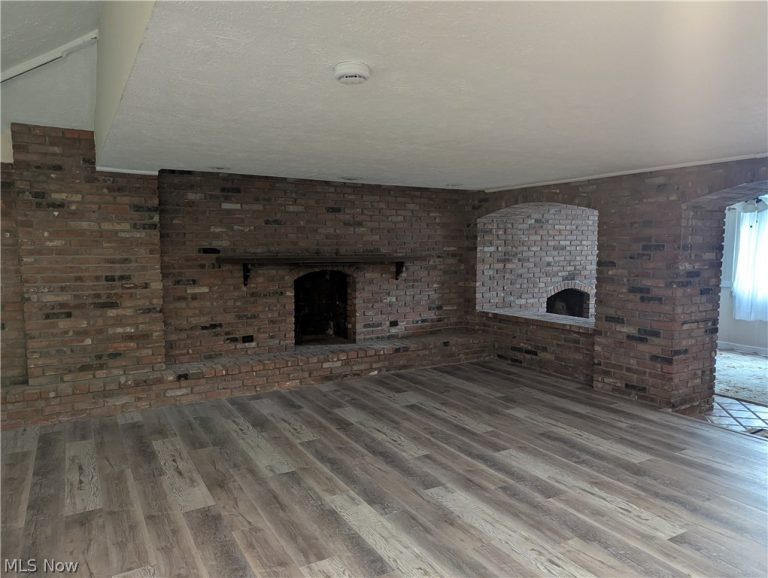 707 Bell Road, Chagrin Falls, OH - Photo 6