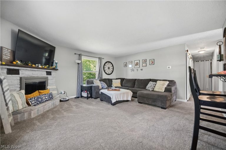 3594 Hanover Drive, Kent, OH - Photo 3