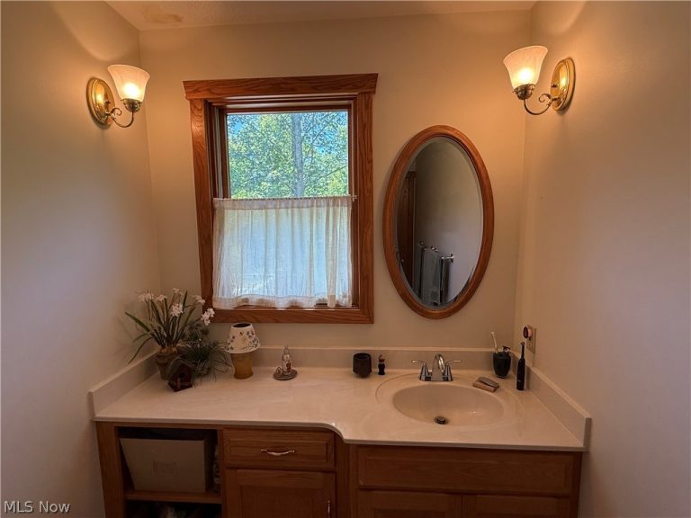 7917 Flawil Drive, Millersburg, OH - Photo 6