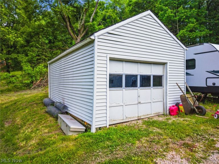 6633 Maplehurst Avenue, East Sparta, OH - Photo 6