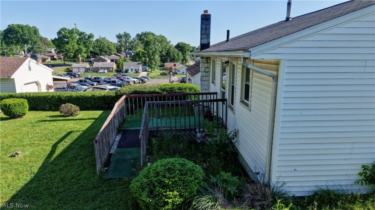 2123 Clearview Avenue, Canton, OH - Photo 5