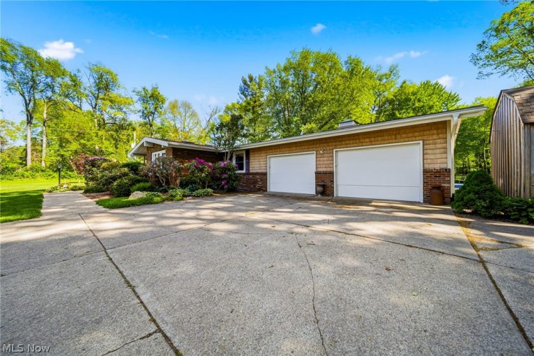 1425 LAKE (SR 531) RD, Conneaut, OH - Photo 4