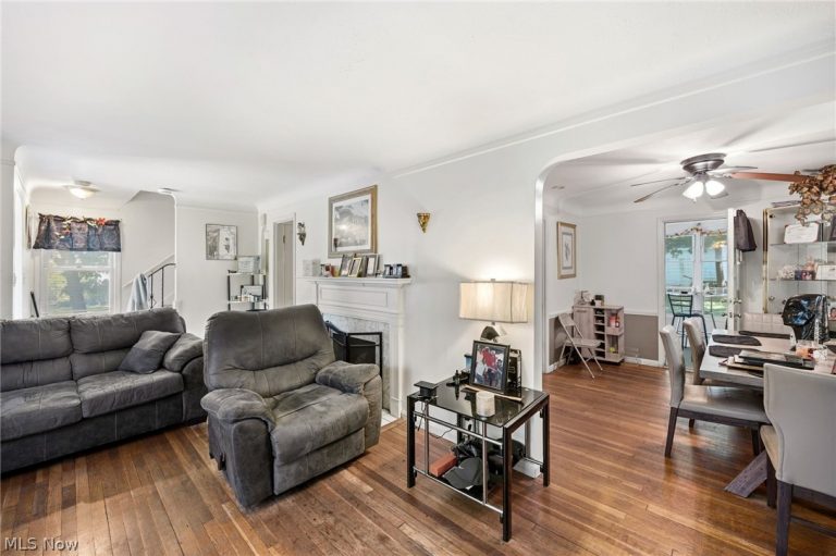 3830 Sherwood Road, South Euclid, OH - Photo 8