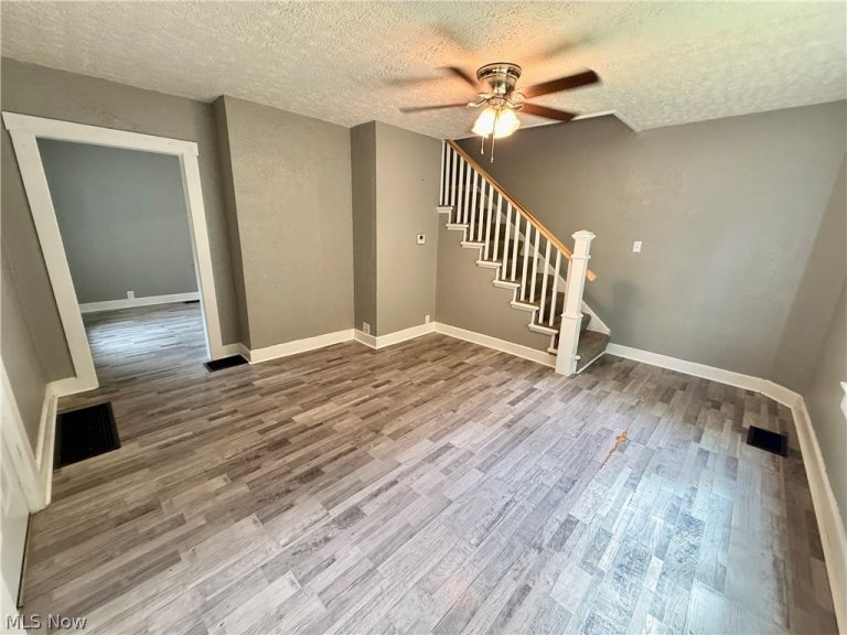 552 Gray Street, Zanesville, OH - Photo 4
