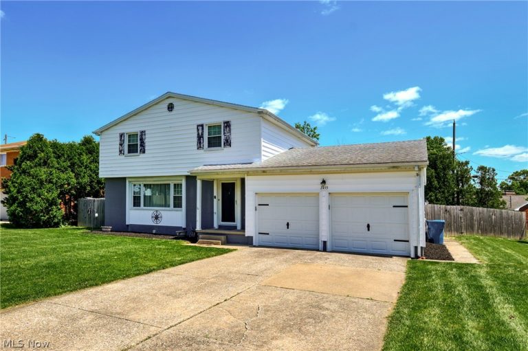 2493 Birchwood Drive, Austintown, OH - Photo 4