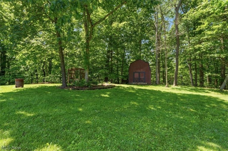 180 Harvest Run Road, Marietta, OH - Photo 5