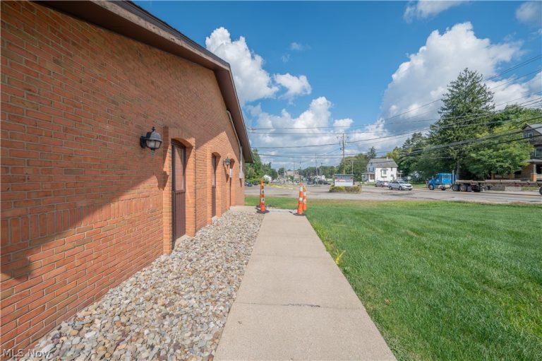 1360 Main Street, Mineral Ridge, OH - Photo 3