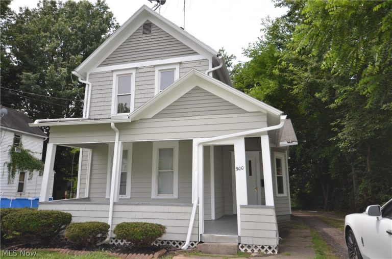 900 Sherman Street, Akron, OH, 44311