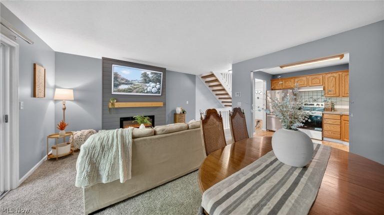 1351 Meadow Run, Copley, OH - Photo 8
