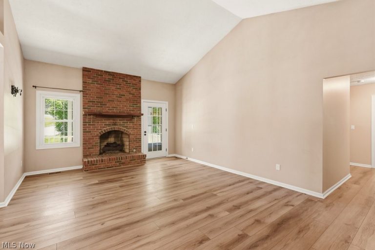 1715 Windrow Lane, Broadview Heights, OH - Photo 8