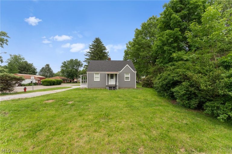 3502 Cleveland Avenue, Canton, OH - Photo 4