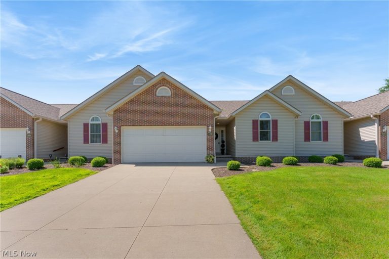1172 Wild Brook Drive, Akron, OH, 44313