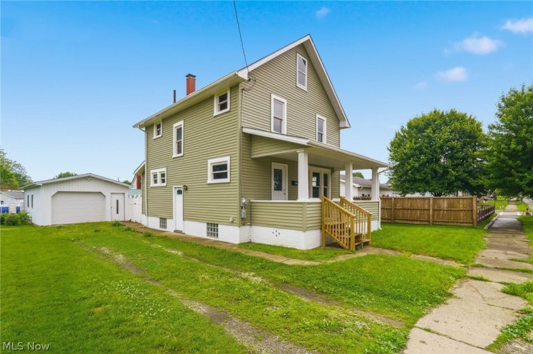 324 Line Street, Minerva, OH - Photo 2