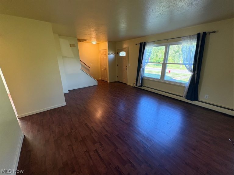 4700 Chelsea Drive, Lorain, OH - Photo 3
