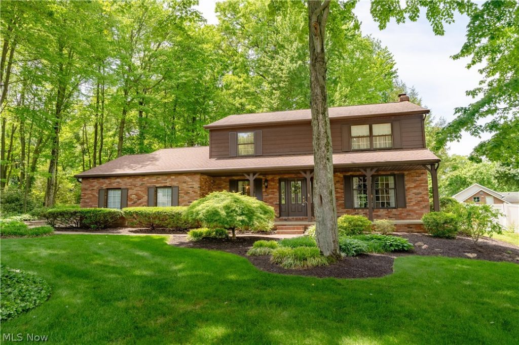 5233 Limerick Avenue, North Canton, OH