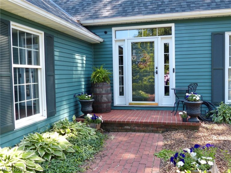 9144 Gregory Court, Mentor, OH - Photo 4