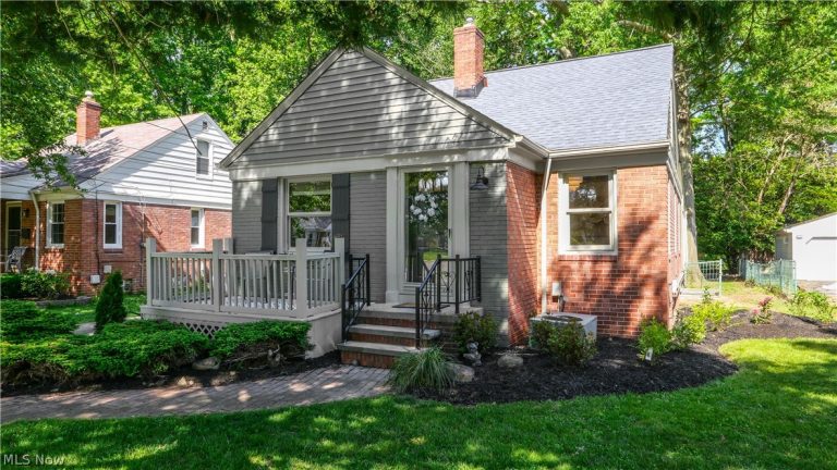 2771 230th Street, North Olmsted, OH - Photo 2