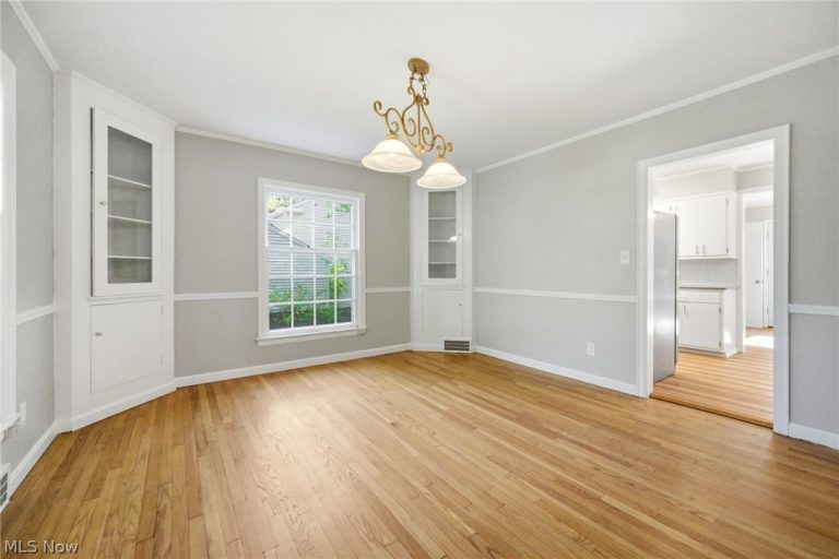 2673 Belvoir Boulevard, Shaker Heights, OH - Photo 6