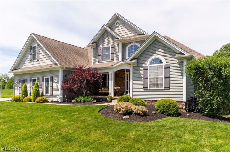 4875 Deerfield Court, Mantua, OH - Photo 2