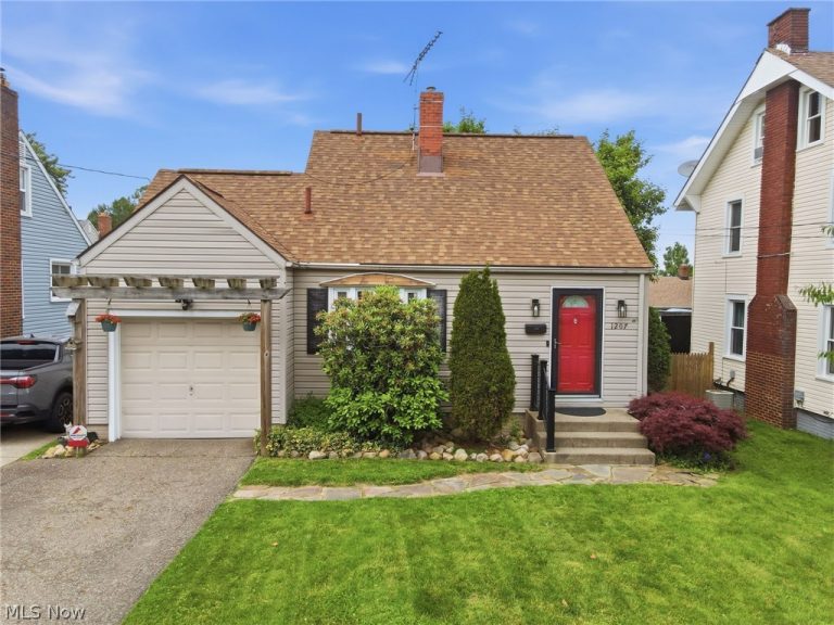 1207 Havana Place, Canton, OH - Photo 2
