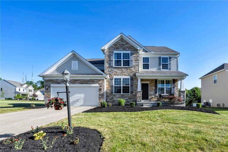 21017 Rockglen Drive, Strongsville, OH, 44149