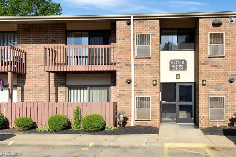 6475 Princeton Court #203, Parma Heights, OH, 44130