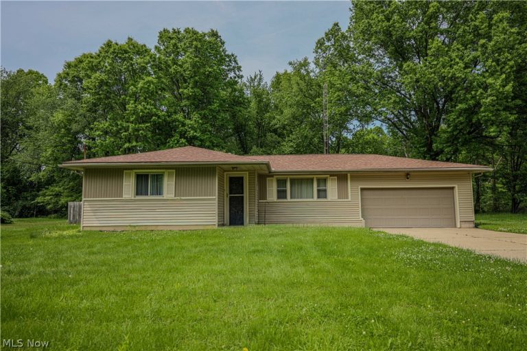 16011 Elbrook Street, Alliance, OH, 44601