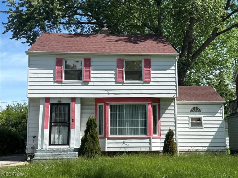20711 Ridgewood Avenue, Warrensville Heights, OH, 44122