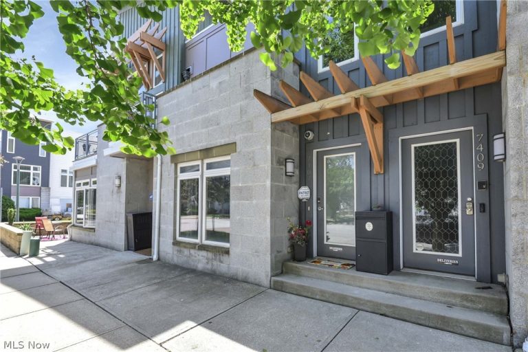 7407 Battery Park Boulevard #H7407, Cleveland, OH, 44102