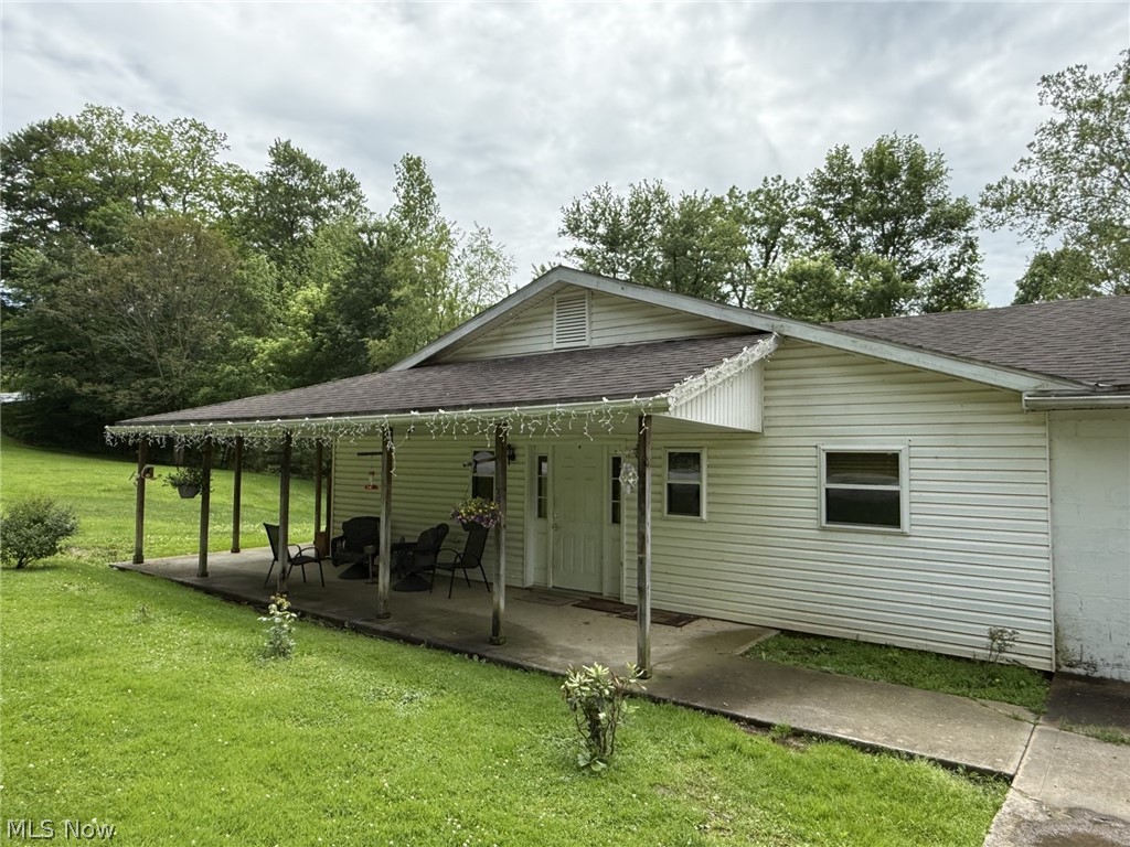 23501 County Road 93, Fresno, OH