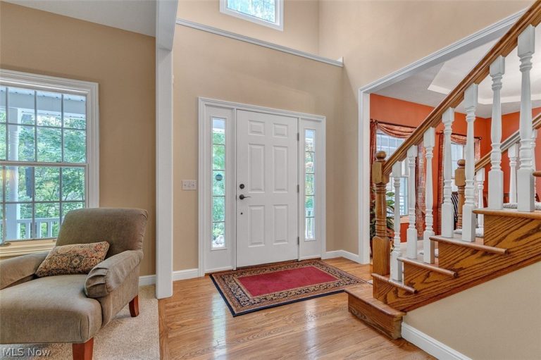7937 Pinehurst Drive, Kirtland, OH - Photo 4