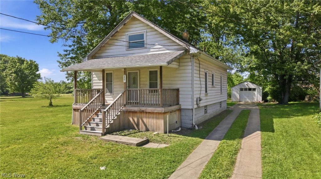 2645 Draper Street, Warren, OH