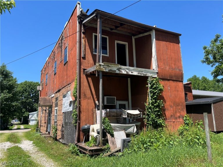 107 Main Street, Williamstown, WV - Photo 6