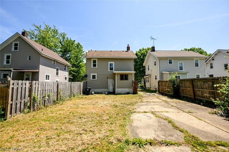 980 Neptune Avenue, Akron, OH - Photo 5