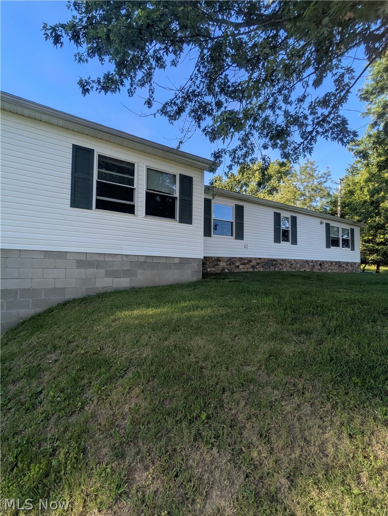 18395 Leatherwood Road, Salesville, OH - Photo 3