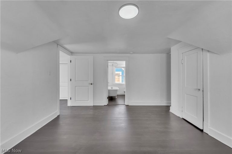 414 148th Street #3, Cleveland, OH - Photo 5